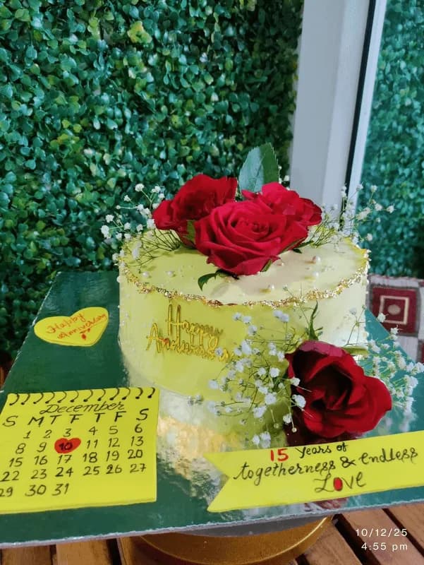15th Anniversary Rose Cake